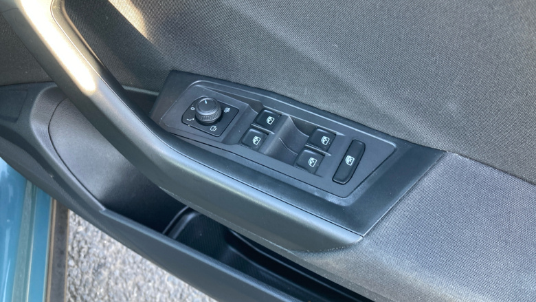 Volkswagen T-Roc 1.5 TSI Life 5dr Petrol Hatchback